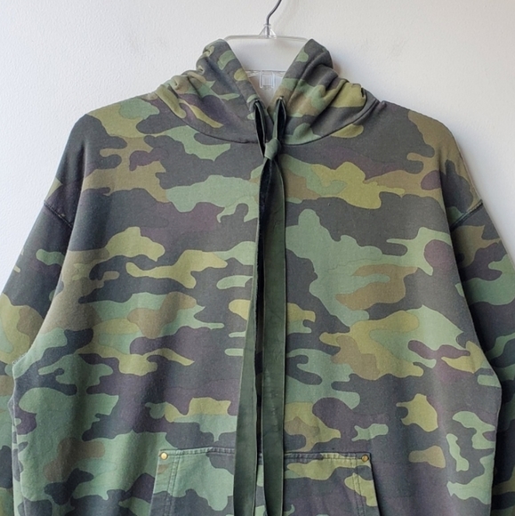 Highline Collection Long Camo Hoodie - Picture 4 of 12